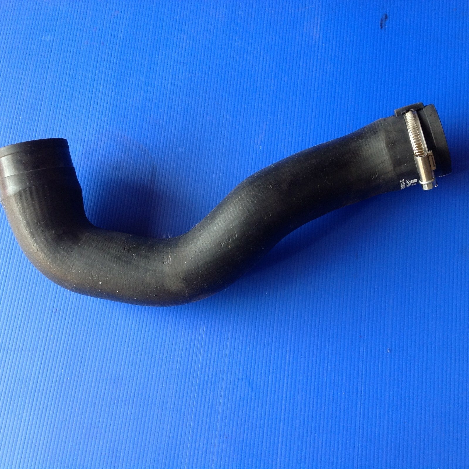 Vauxhall Astra H 1.9 CDTI Turbo Intake Hose 55557520 NEW GENUINE OE