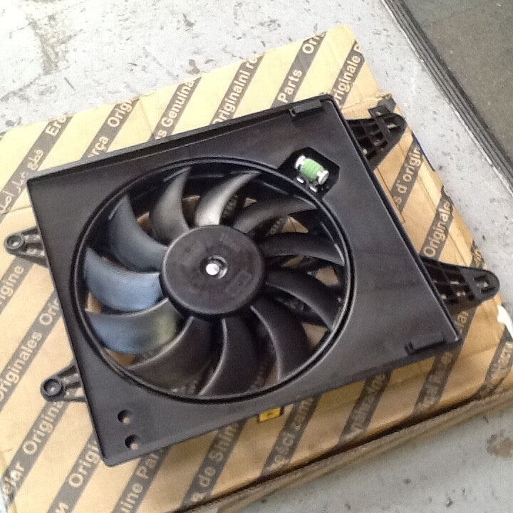 Fiat Multipla 1600 16V GPL Valeo Fan with Cowl 51740324 NEW GENUINE OE 