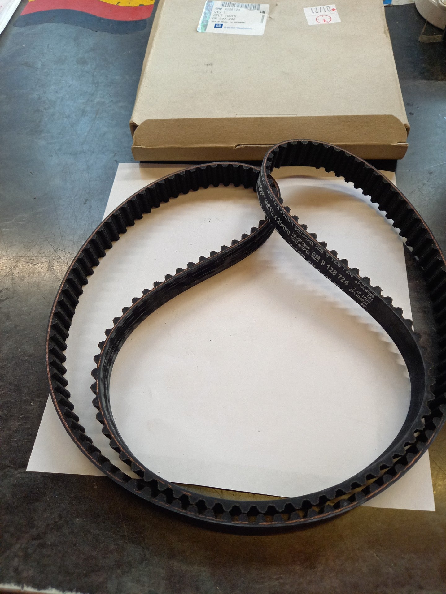 GM Vauxhall Astra F 1.6i 16v Timing Belt 9128724 NEW GENUINE OE