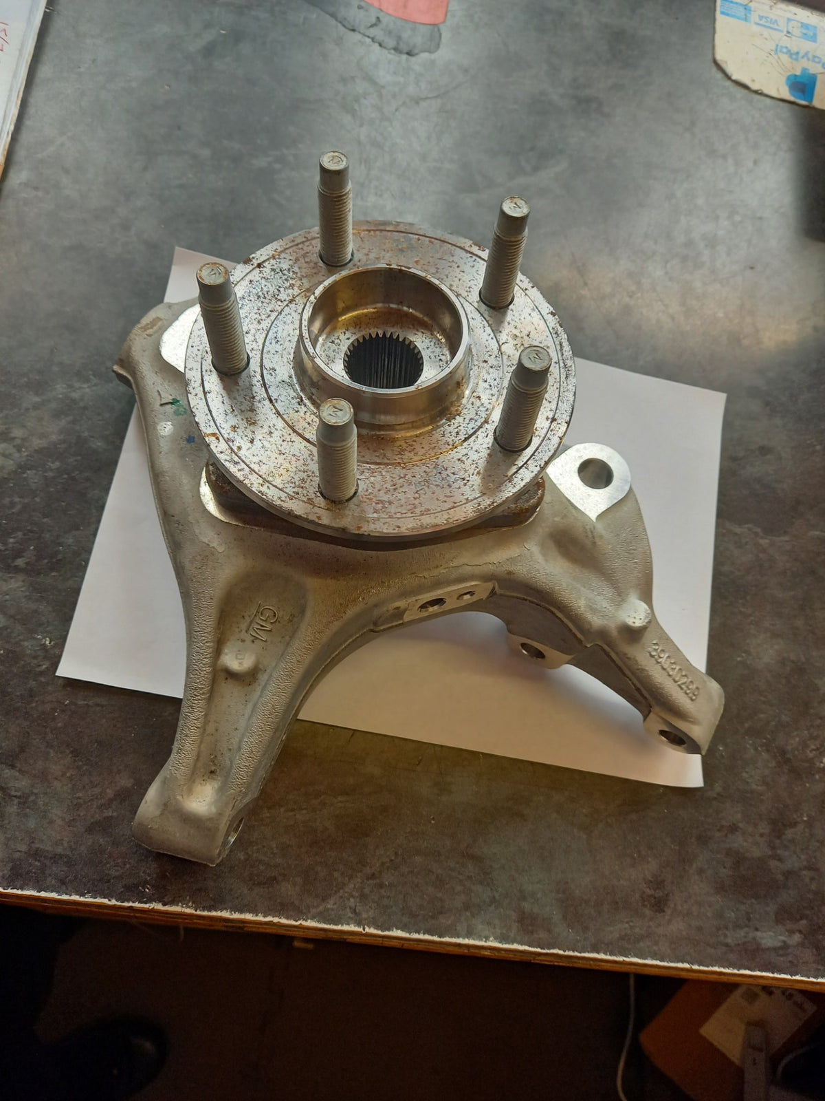 GM Vauxhall Astra K Left Front Hub Knuckle 39030299 NEW GENUINE OE