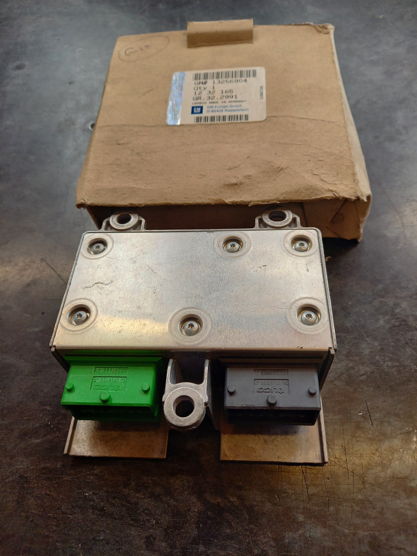 Vauxhall Corsa D New Genuine OE Airbag ECU Module 13256904