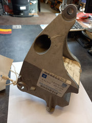 GM Saab 9-3 Turbo,Q7 Rear Engine Mount 9191126 NEW GENUINE OE