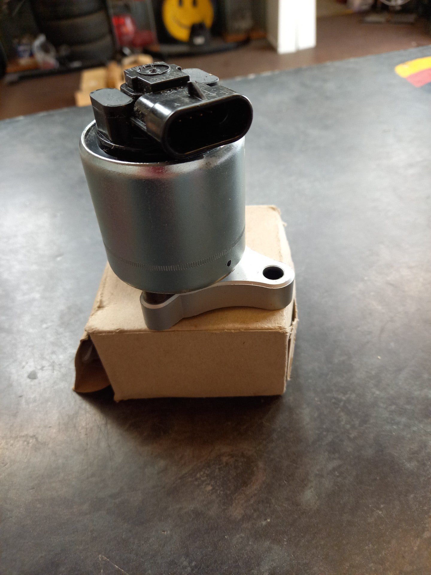 Vauxhall Astra,Corsa,Meriva,Vectra 1.4,1.6,1.8 New Genuine OE EGR Valve 17200272