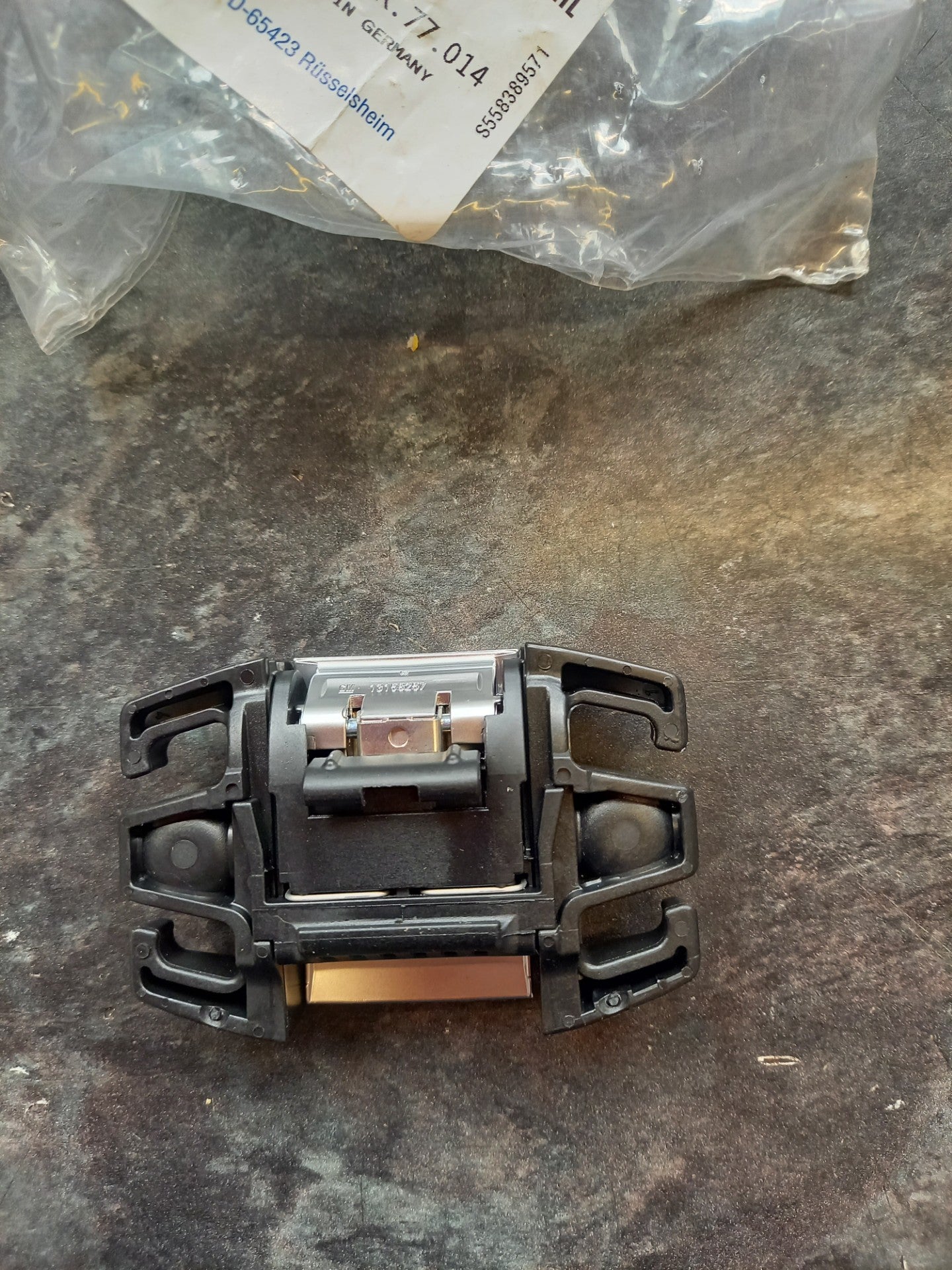 Vauxhall Astra,Zafira Flex Organizer Fixing Clip 13158257 NEW Genuine OE