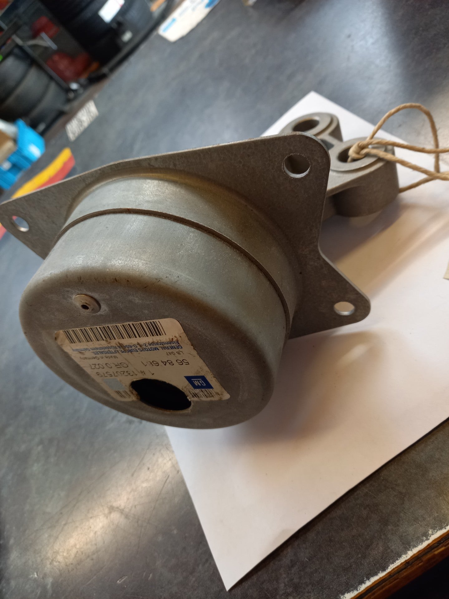 GM Vauxhall Vectra C 2.2 Left Upper Engine Mount 13207579 NEW GENUINE OE