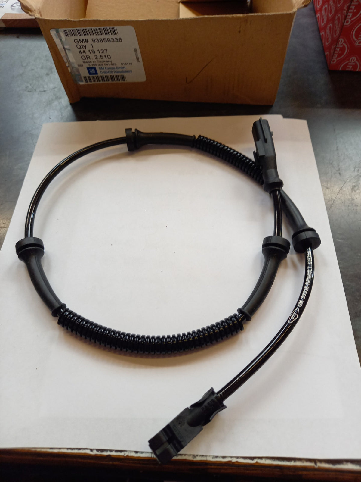 GM Vauxhall Vivaro 1.9 D Front ABS Sensor 93859336 NEW GENUINE OE