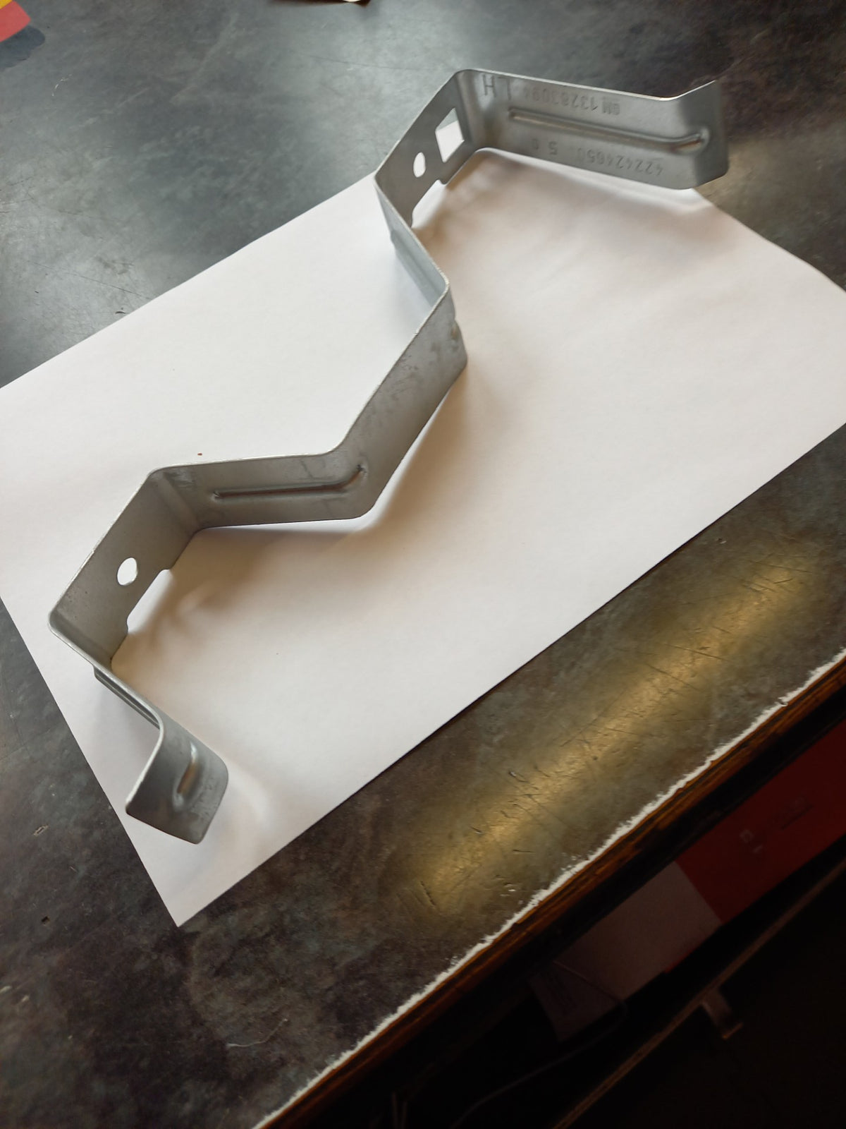 GM Vauxhall Zafira Tourer Wing Support Bracket 13283094 NEW GENUINE OE
