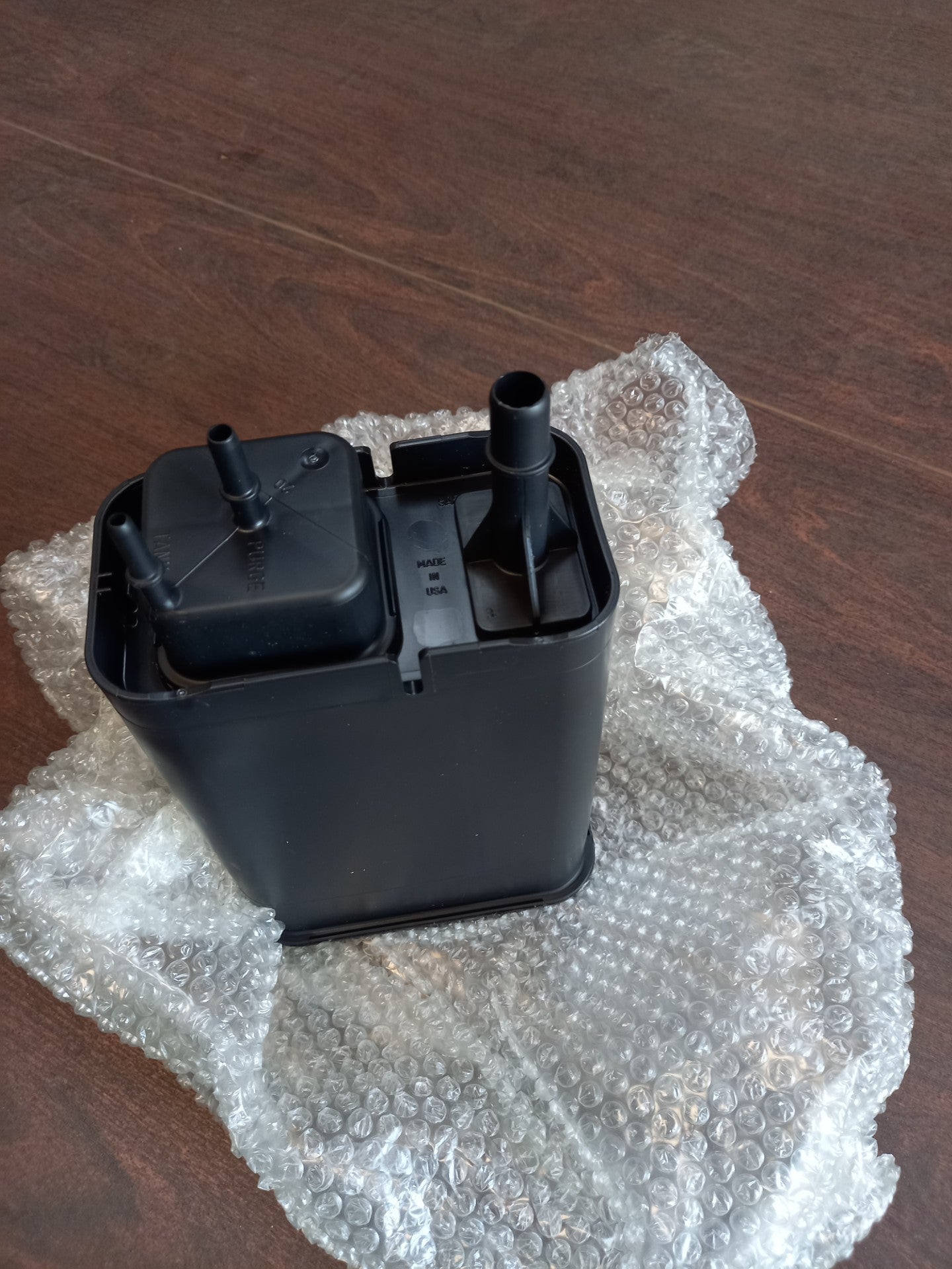 GM A/C Delco Emmisions Vapour Canister 17113596 New Genuine OE